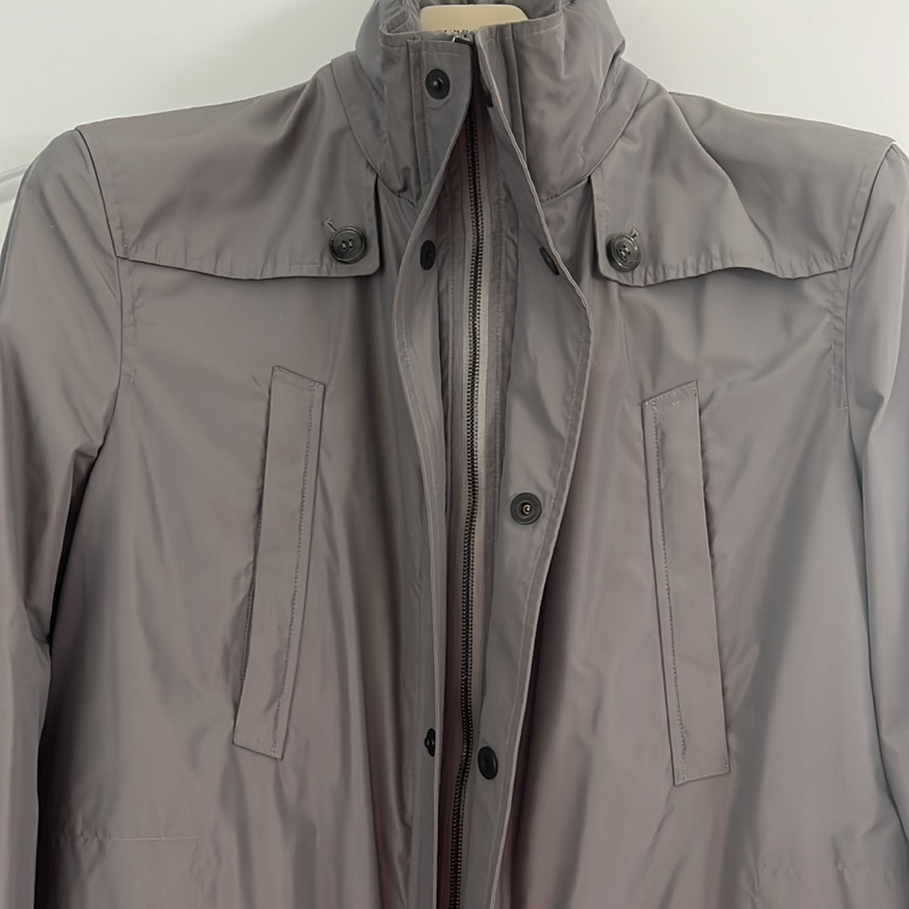 Burberry mens raincoat - Picture 5 of 11